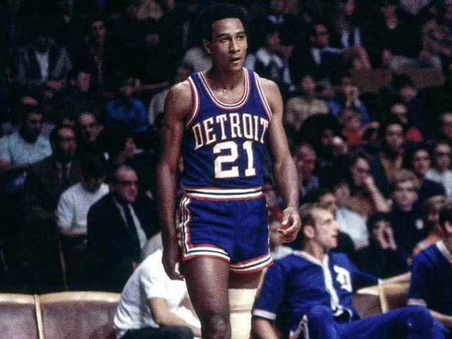 逐渐缩小与 逐渐缩小与